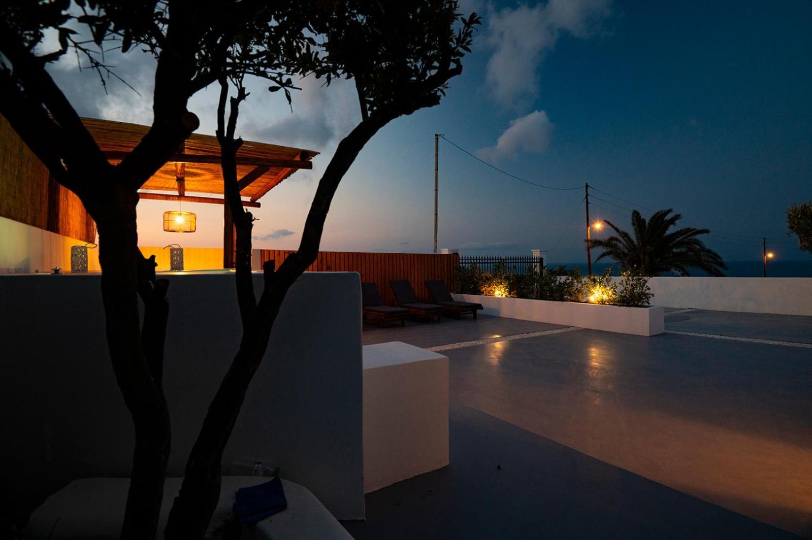 Sunrise Villa Santorini Vourvoulos Exterior photo
